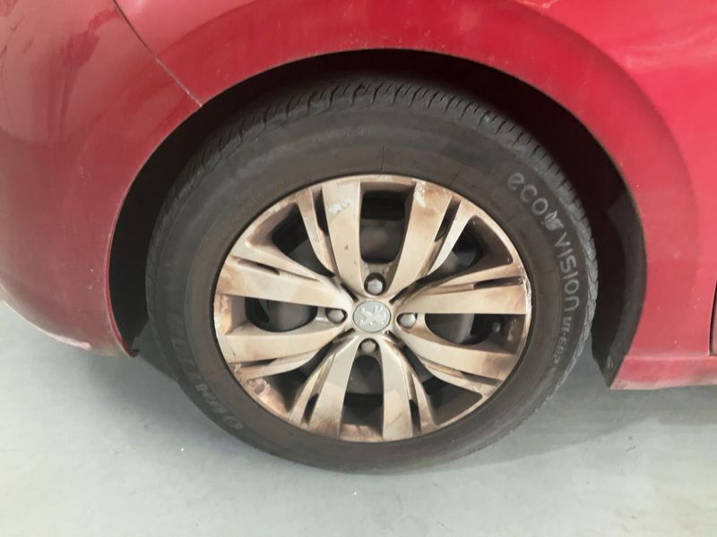 Peugeot 208 1.4 HDi Active 2012 – снимка 3
