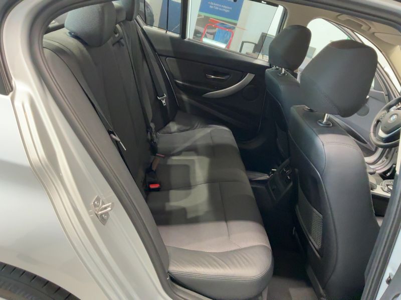 BMW 3er 316i 2012 – снимка 19