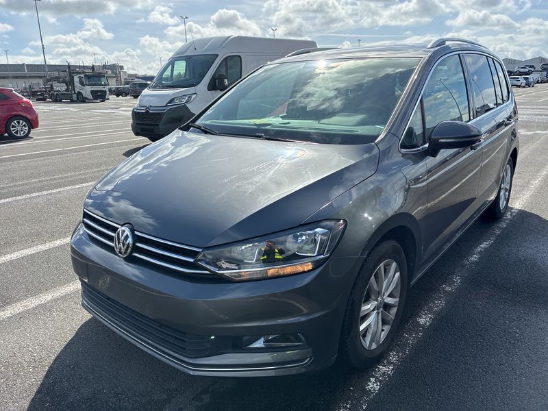 Volkswagen Touran 1.8 TSI Highline BlueMotion 2017 – снимка 1