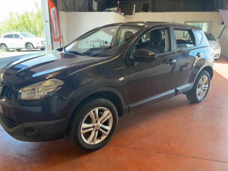 Nissan Qashqai 1.5 dCi Acenta 2010 – снимка 2