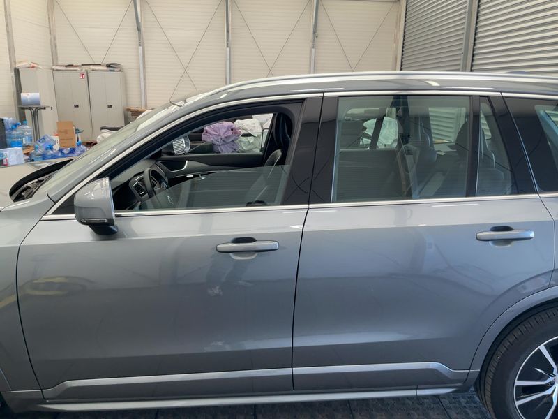 Volvo XC90 2.0 B5 Mild-Hybrid Momentum AWD 2020 – снимка 4