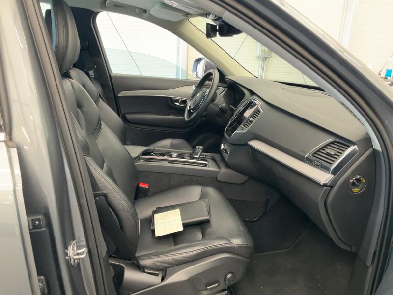 Volvo XC90 2.0 B5 Mild-Hybrid Momentum AWD 2020 – снимка 16
