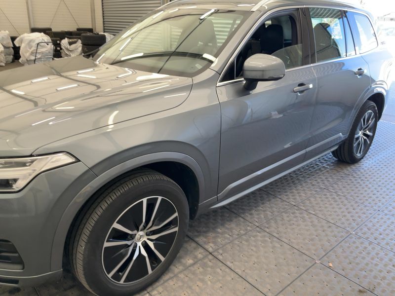 Volvo XC90 2.0 B5 Mild-Hybrid Momentum AWD 2020 – снимка 2