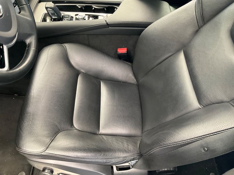 Volvo XC90 2.0 B5 Mild-Hybrid Momentum AWD 2020 – снимка 35