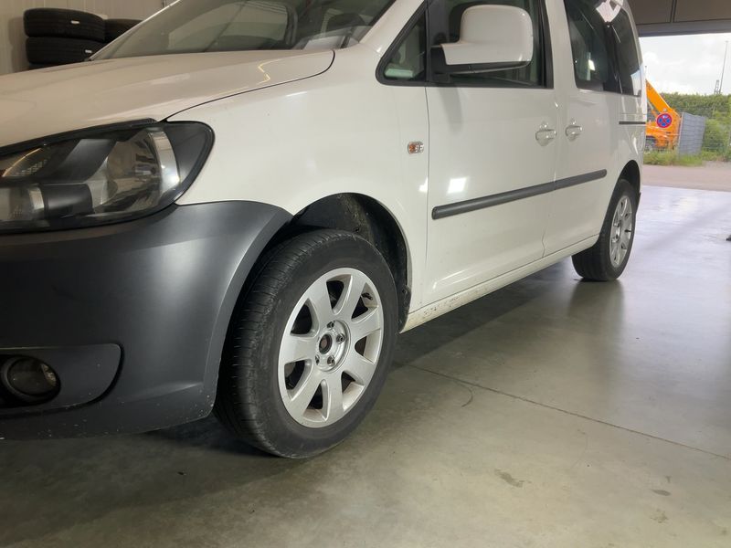 Volkswagen Caddy 1.6 TDI Trendline BlueMotion Tech 2014 – снимка 2
