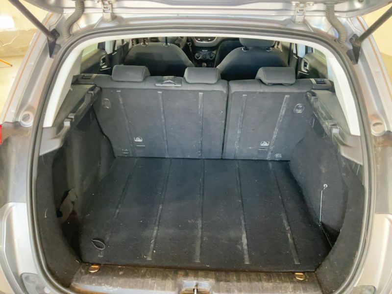Peugeot 2008 1.6 e-HDi Active 2013 – снимка 16
