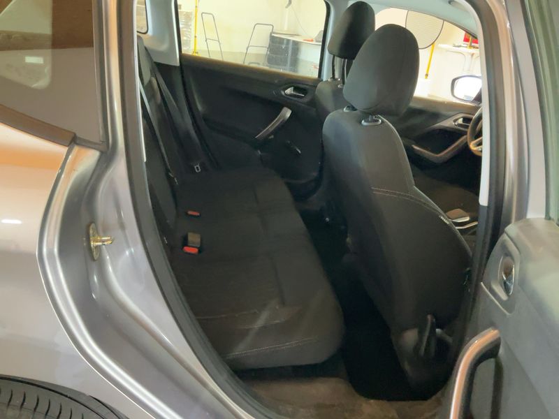 Peugeot 2008 1.6 e-HDi Active 2013 – снимка 20