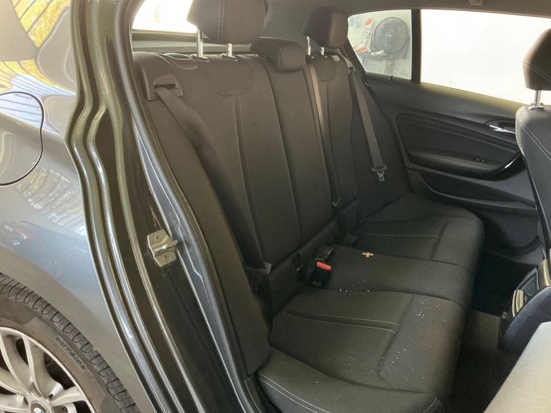 BMW 1er 116d EfficientDynamics Sport Line 2017 – снимка 19