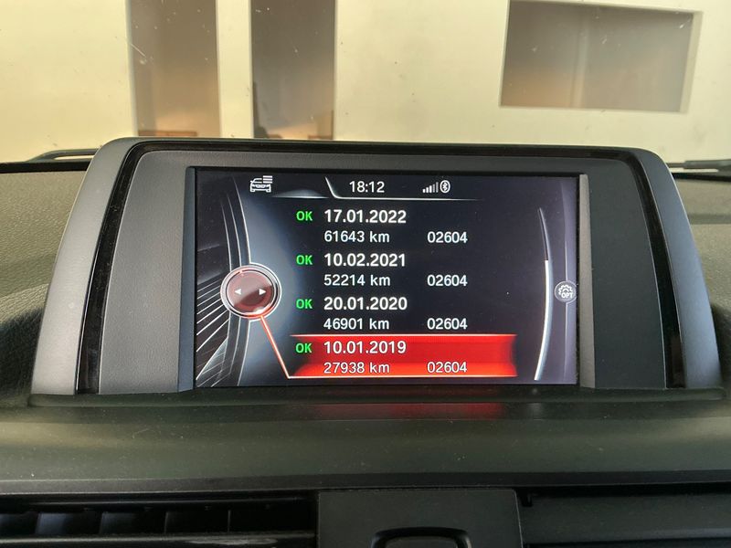 BMW 1er 116d EfficientDynamics Sport Line 2017 – снимка 23