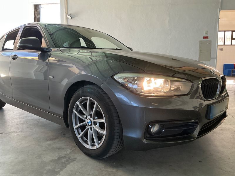 BMW 1er 116d EfficientDynamics Sport Line 2017 – снимка 12