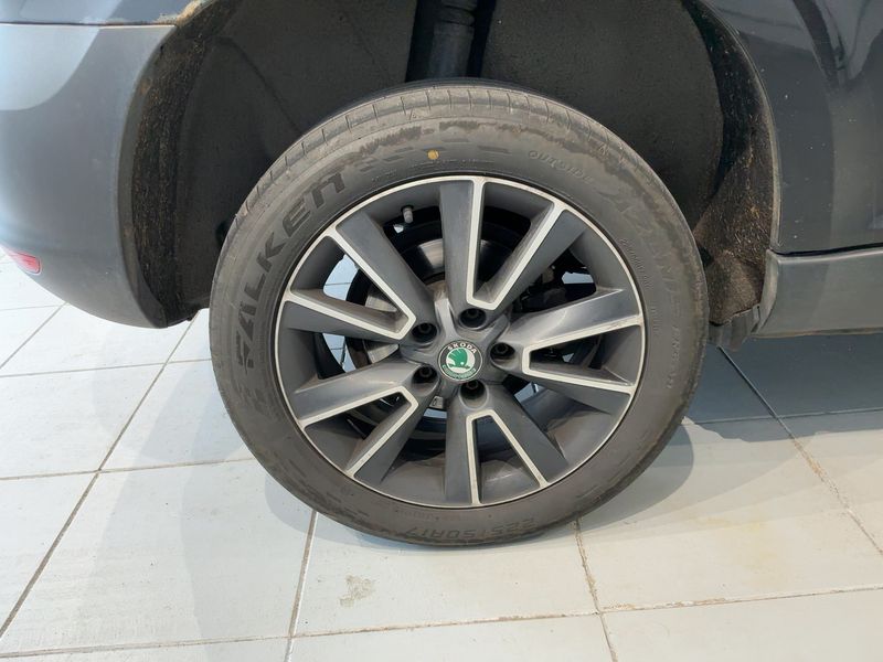 Skoda Yeti 2.0 TDI Adventure 4x4 2013 – снимка 9