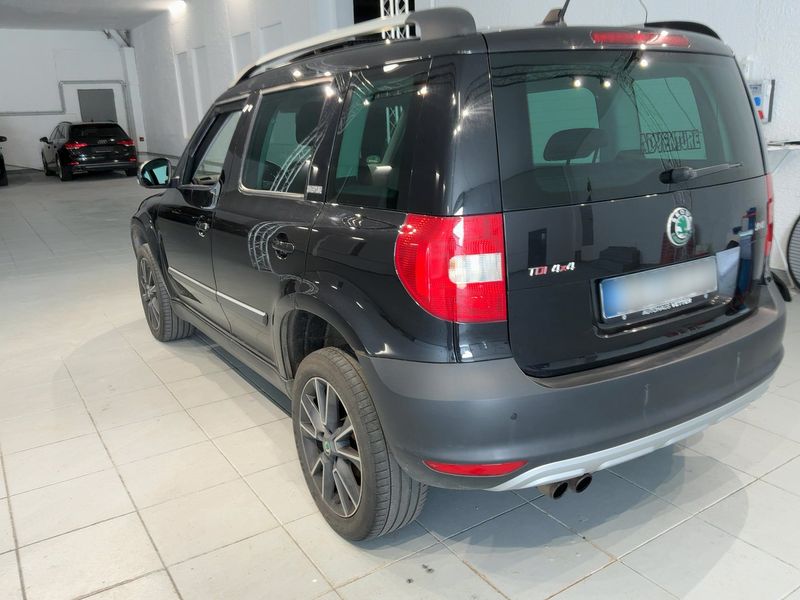 Skoda Yeti 2.0 TDI Adventure 4x4 2013 – снимка 6