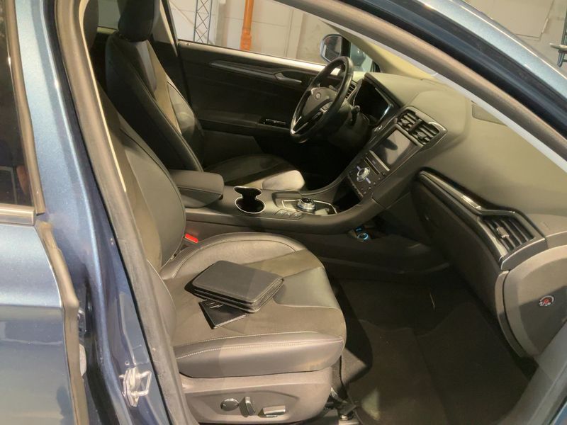 Ford Mondeo 2.0 TDCi EcoBlue Titanium 2020 – снимка 16