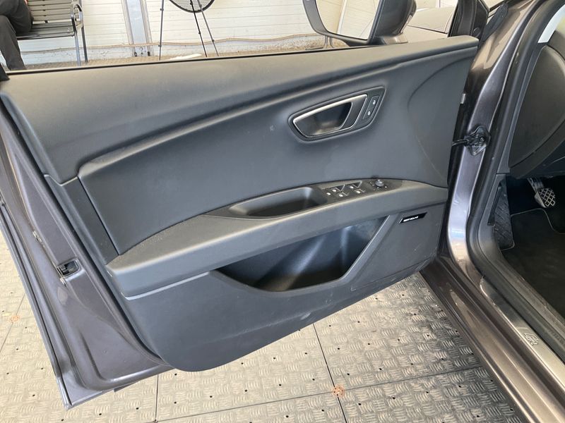 Seat Leon 2.0 TDI FR 2015 – снимка 39