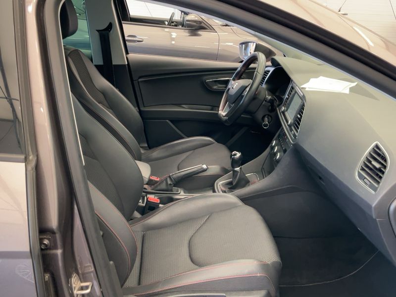 Seat Leon 2.0 TDI FR 2015 – снимка 17