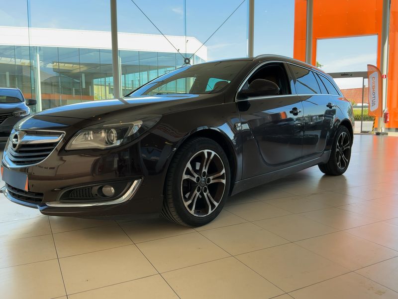 Opel Insignia Sports Tourer 1.6 CDTI DPF Innovation 2016 – снимка 2