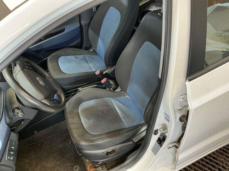 Hyundai i10 1.2 YES! 2015 – снимка 27