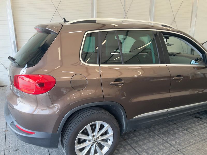 Volkswagen Tiguan 2.0 TDI Sport & Style 4Motion BlueMotion Tech 2011 – снимка 8
