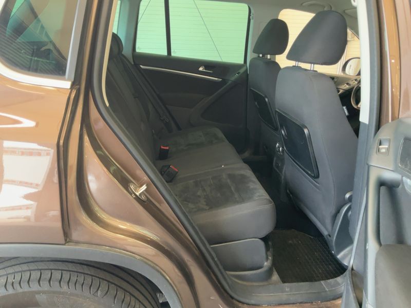 Volkswagen Tiguan 2.0 TDI Sport & Style 4Motion BlueMotion Tech 2011 – снимка 19