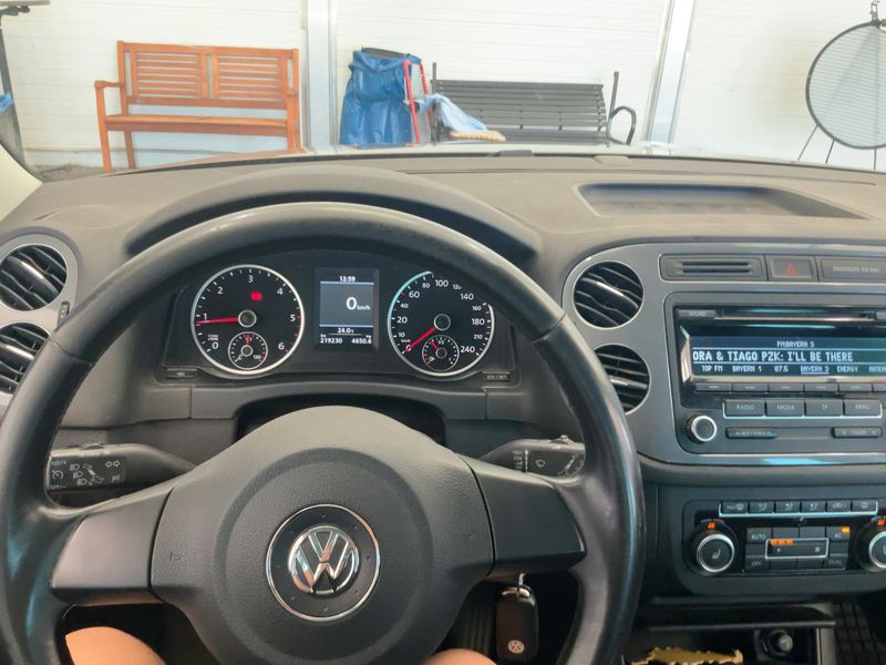 Volkswagen Tiguan 2.0 TDI Sport & Style 4Motion BlueMotion Tech 2011 – снимка 17