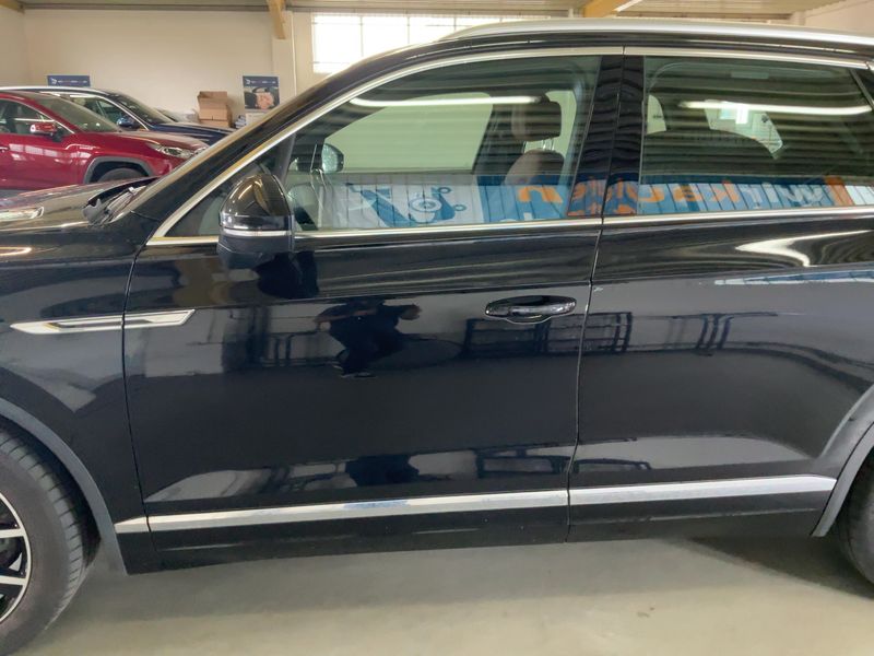 Volkswagen Touareg 3.0 V6 TDI Atmosphere 4Motion 2018 – снимка 4