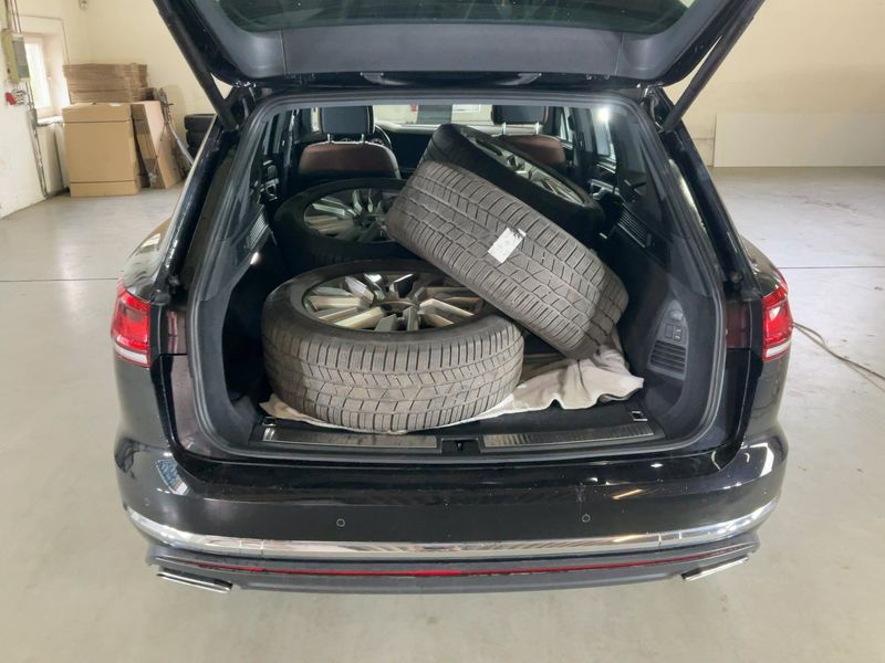 Volkswagen Touareg 3.0 V6 TDI Atmosphere 4Motion 2018 – снимка 16