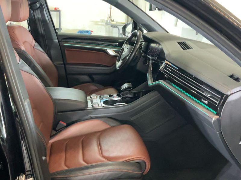 Volkswagen Touareg 3.0 V6 TDI Atmosphere 4Motion 2018 – снимка 17