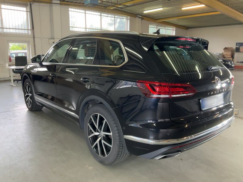 Volkswagen Touareg 3.0 V6 TDI Atmosphere 4Motion 2018 – снимка 6