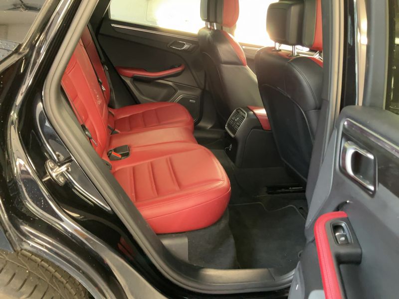 Porsche Macan GTS 2022 – снимка 19