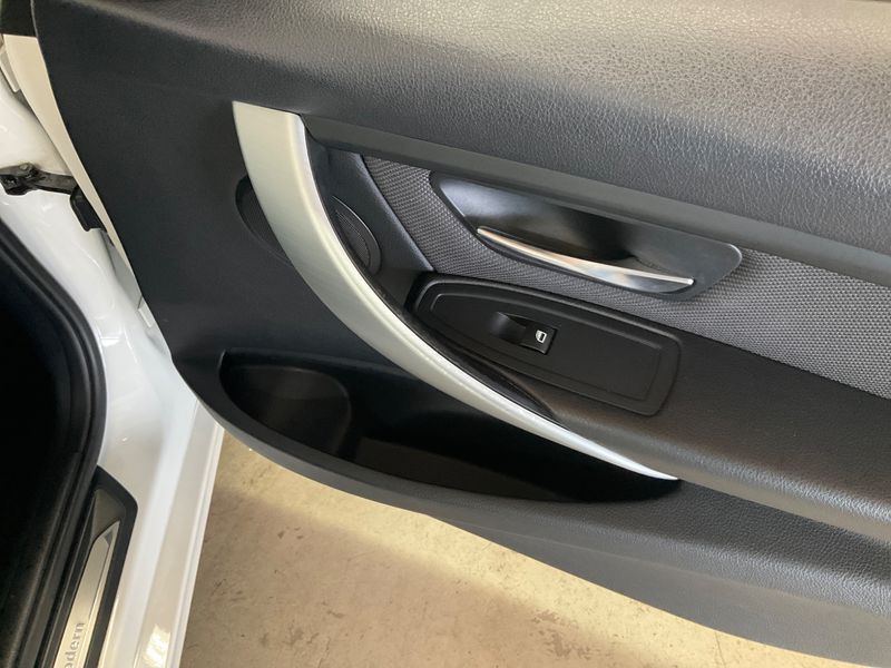 BMW 3er 320d 2014 – снимка 23