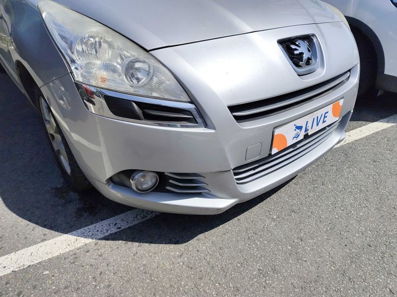 Peugeot 5008 2.0 HDi Active 2012 – снимка 32
