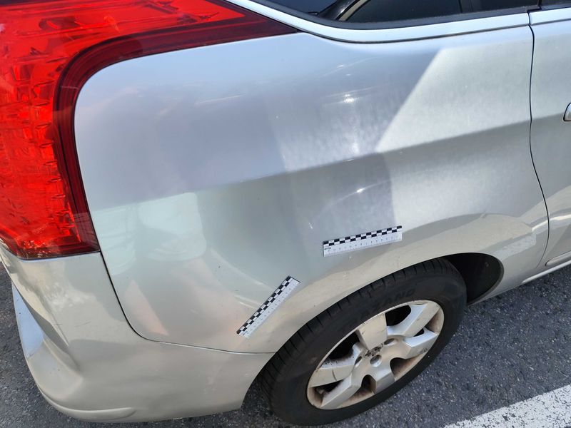 Peugeot 5008 2.0 HDi Active 2012 – снимка 17