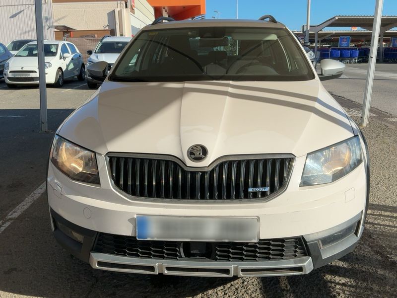 Skoda Octavia 2.0 TDI Scout 4x4 2015 – снимка 14