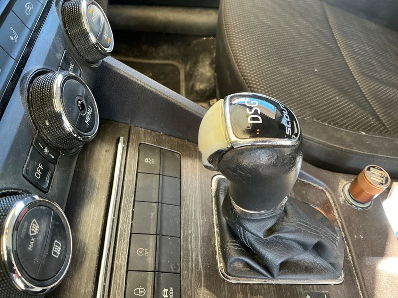 Skoda Octavia 2.0 TDI Scout 4x4 2015 – снимка 23