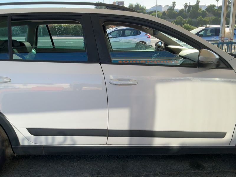 Skoda Octavia 2.0 TDI Scout 4x4 2015 – снимка 10