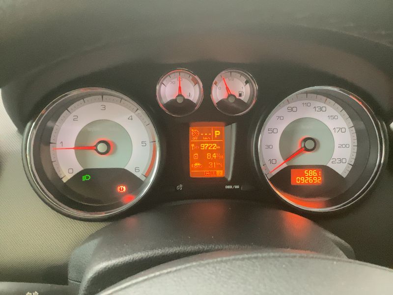 Peugeot 308 2.0 HDi Sport Plus 2008 – снимка 18