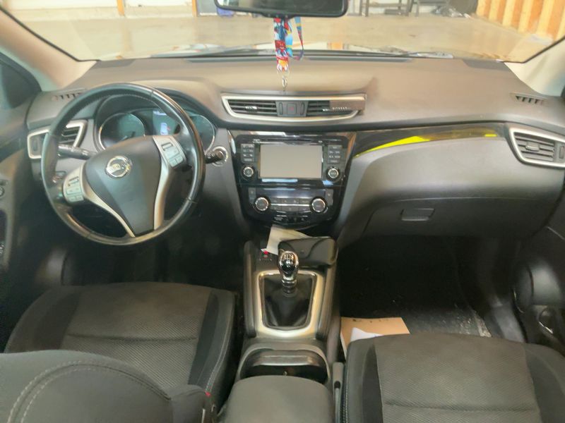 Nissan Qashqai 1.6 dCi N-Connecta 2016 – снимка 17