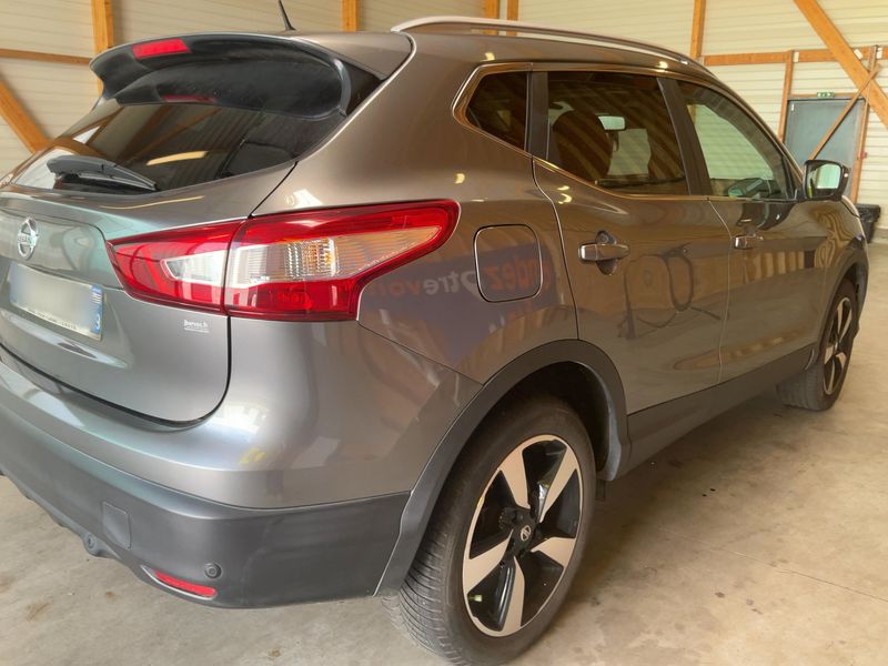 Nissan Qashqai 1.6 dCi N-Connecta 2016 – снимка 8