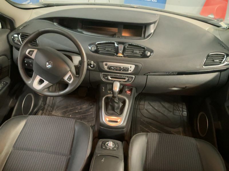 Renault Scenic 1.5 dCi Dynamique 2012 – снимка 17
