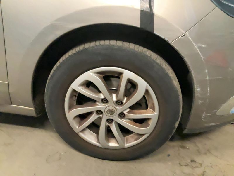 Renault Scenic 1.5 dCi Dynamique 2012 – снимка 11