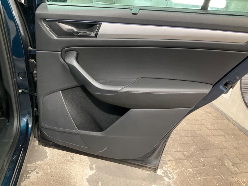Skoda Kodiaq 2.0 TDI Sportline 4x4 2021 – снимка 27