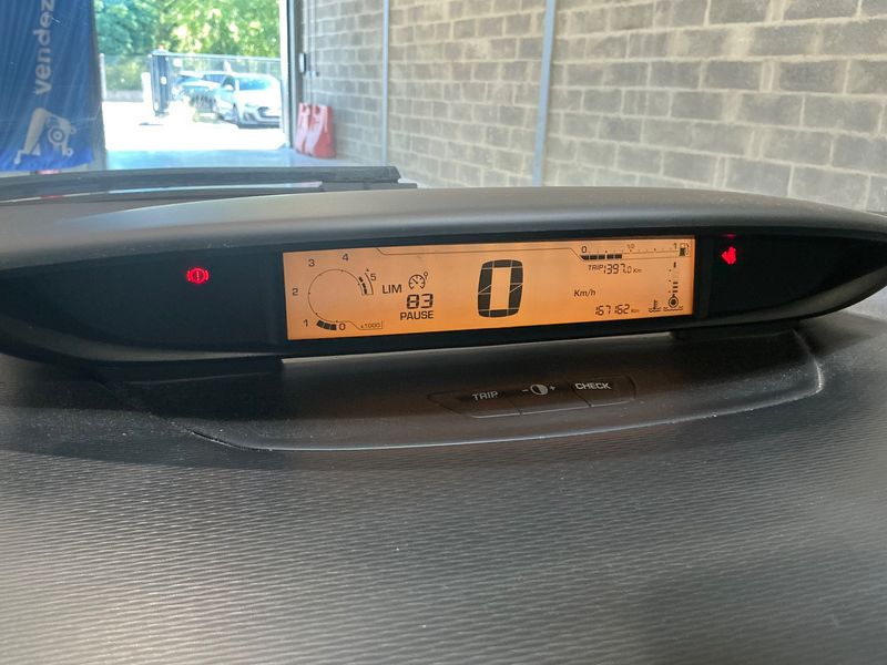 Citroen C4 1.6 HDi Dynamic 2010 – снимка 4