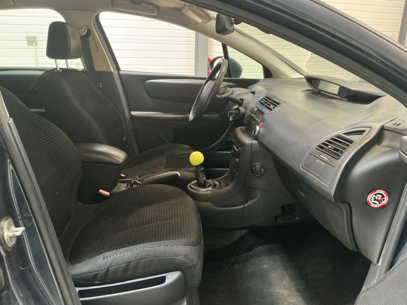 Citroen C4 1.6 HDi Dynamic 2010 – снимка 3