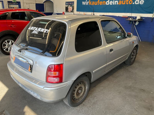 Nissan Micra 1.0 Comfort 2002 – снимка 2