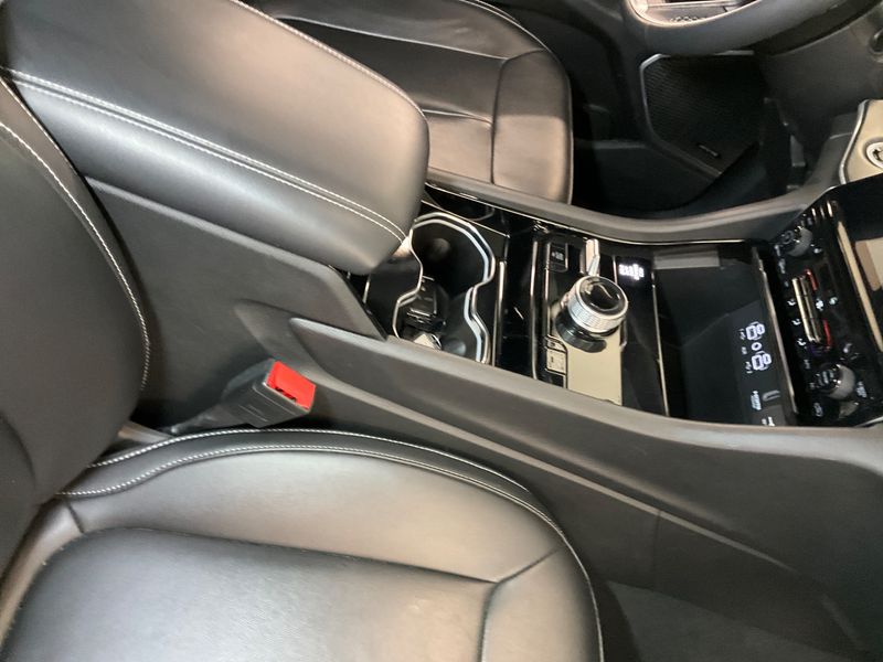 Jeep Grand Cherokee 2.0 4xe Plug-in Hybrid Limited 2023 – снимка 30