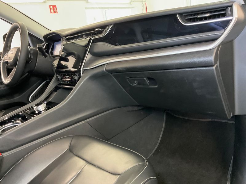 Jeep Grand Cherokee 2.0 4xe Plug-in Hybrid Limited 2023 – снимка 29