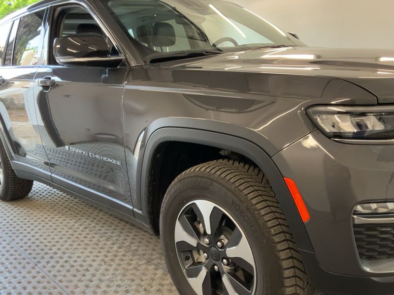 Jeep Grand Cherokee 2.0 4xe Plug-in Hybrid Limited 2023 – снимка 12