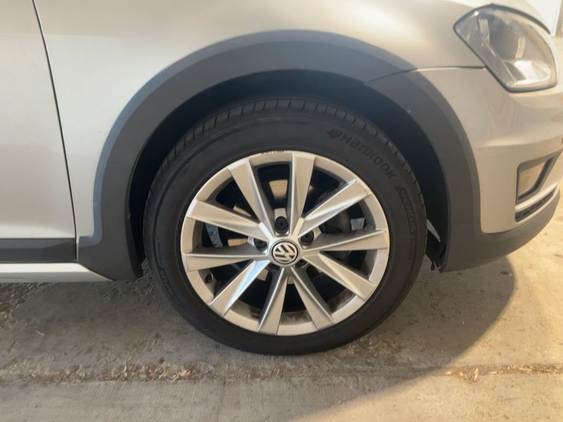 Volkswagen Golf VII 1.6 TDI 4Motion BlueMotion Tech 2016 – снимка 11