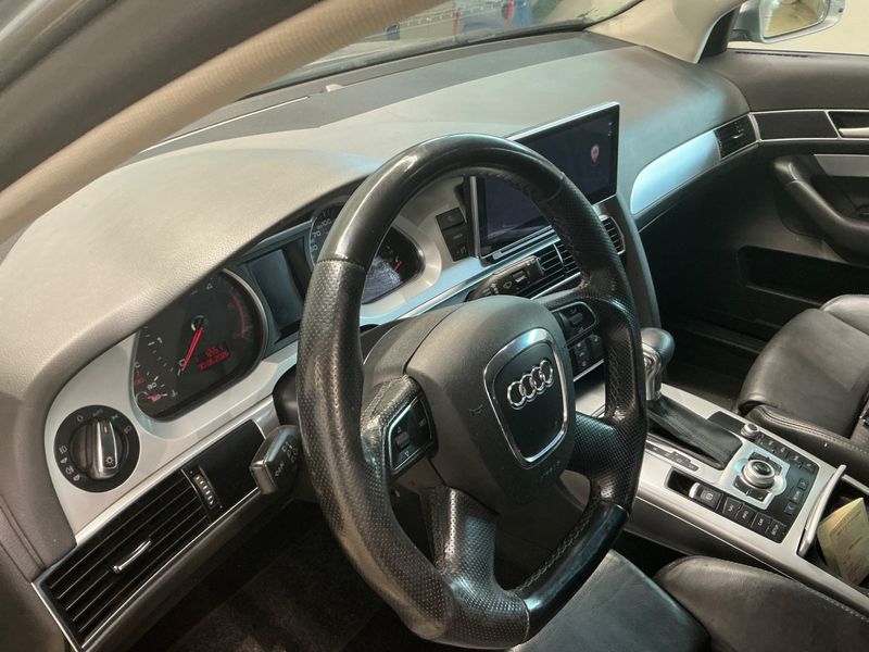 Audi A6 2.0 TDI 2010 – снимка 24