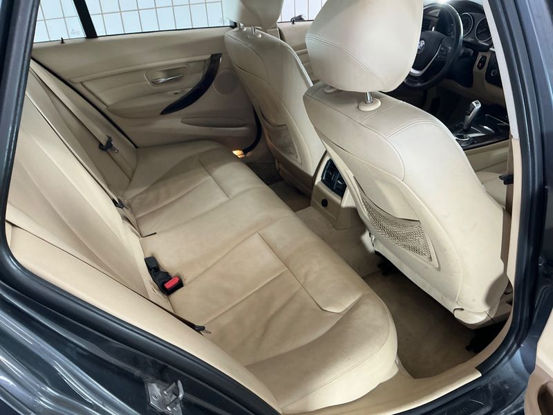 BMW 3er 330d 2014 – снимка 33